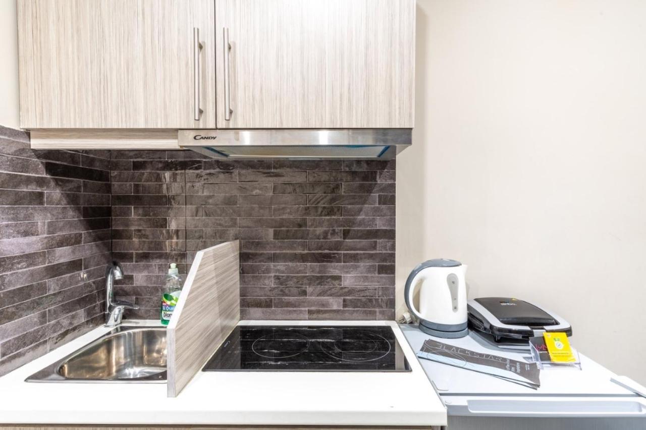 Aiolos Luxury Alimos Market Apartment 2 Near The Sea 아테네 외부 사진